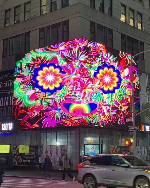 數字脈搏下的街頭靈魂——LED廣告牌的藝術革命與城市記憶